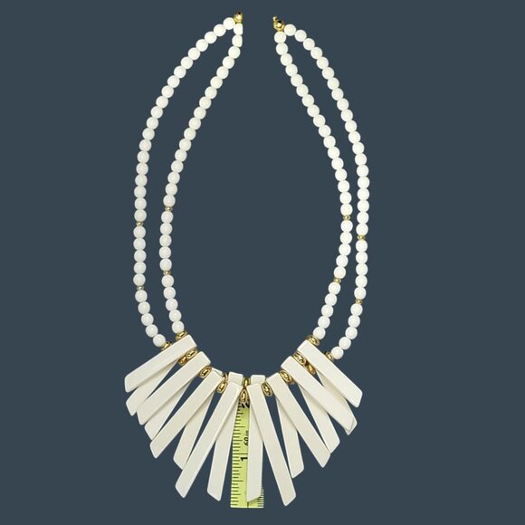 Vintage Trifari Double-Strand Cream & Goldtone Beaded Collar Necklace - Picture 11 of 12